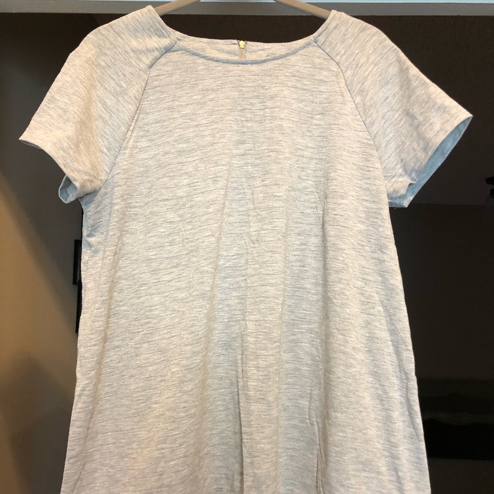 Liz Lange maternity shirt